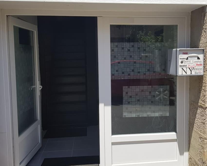 Petite Maison Type Loft En Plein Bourg D'Ambazac Exterior foto